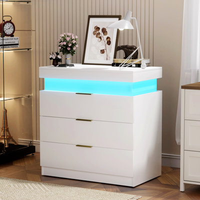 Table de chevet moderne avec des fonctions polyvalentes et un design élégant pour la chambre à coucher