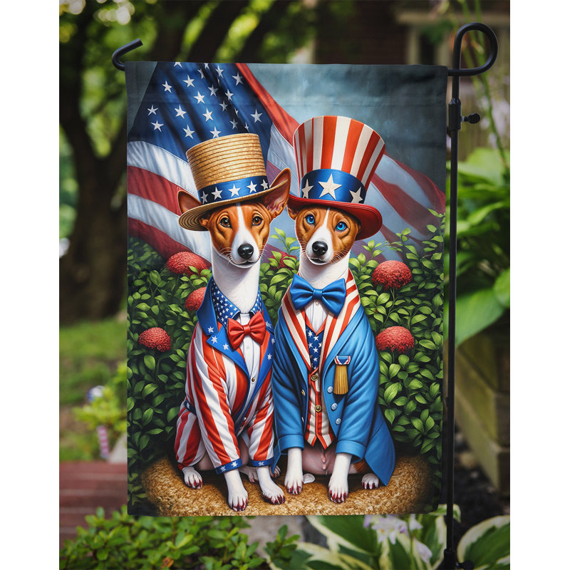 Drapeau All American Garden, Basenji