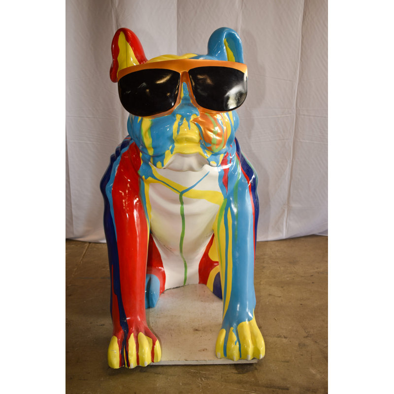 Statue bouledogue britannique géant avec des verres en résine 29 po x 50 po x H 50 po