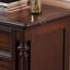Armoire d'appoint en bois manufacturé noyer foncé