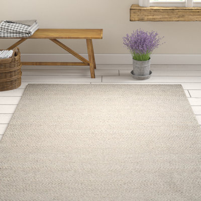 Natura Hand Woven Wool/Viscose Chevron Rug in Silver/Ivory