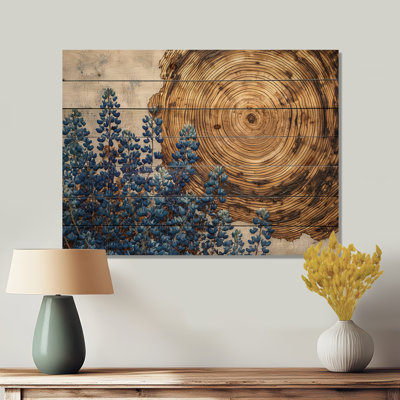 Fleurs bleues sur un toboggan en bois II - décoration murale en bois bleu