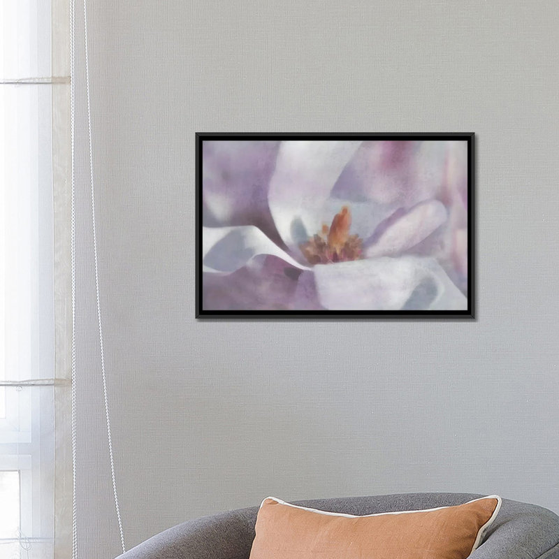 «Magnolia Melody I» par Irene Weisz - reproduction d'art sur toile tendue, H 18 po x l 26 po x P 1,5 po, Pas de tapis