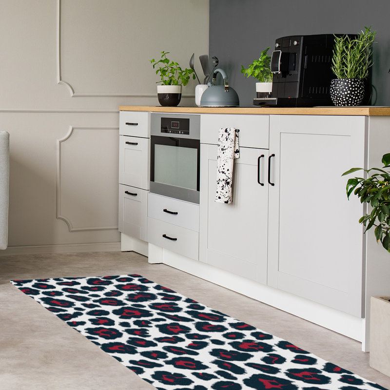 Animal Print Indoor Rug, Runner 2'6" x 8'