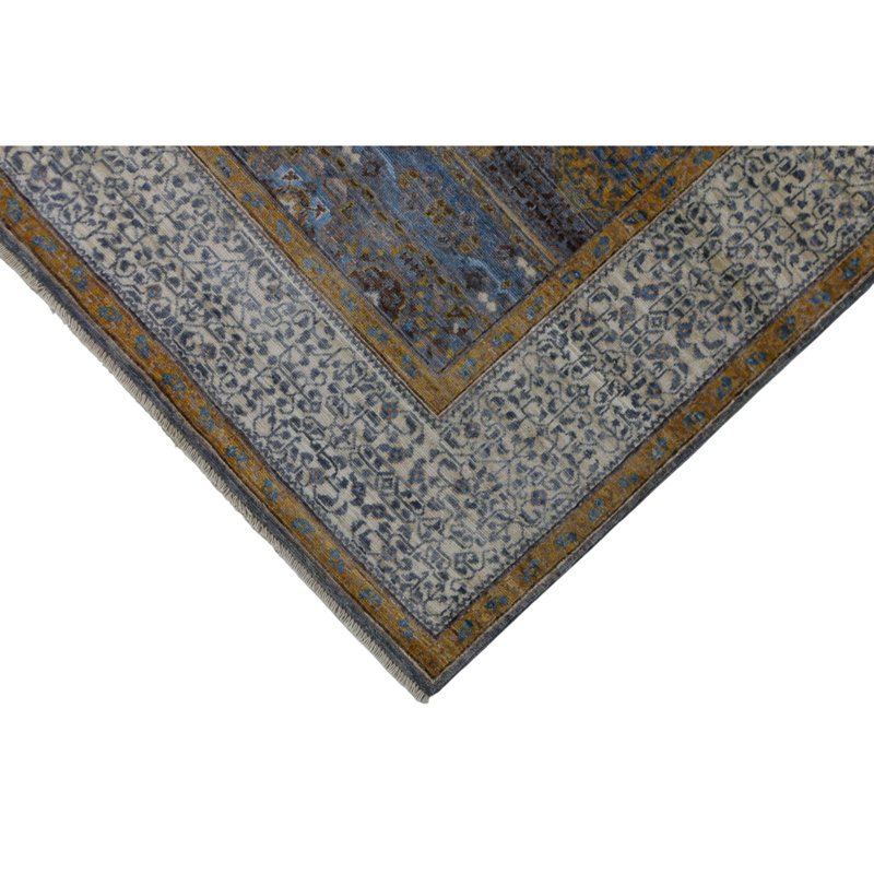 Hand Knotted Wool Area Rug in Silver And White, Rectangle 4'10" x 7'