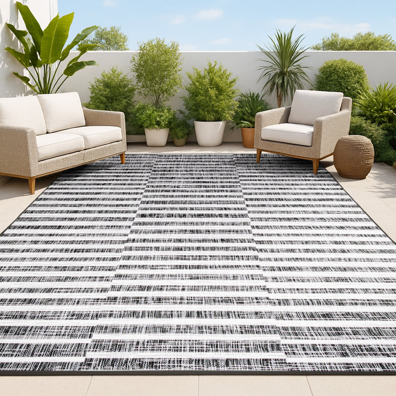 Perrigo Modern Offset Stripe Black/Ivory Indoor/Outdoor Rug, Rectangle 3'11" x 6'