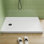 Base de douche blanche l 48 po x P 32 po avec ensemble de drain et couvercle de drain inclus, bac de douche antidérapant