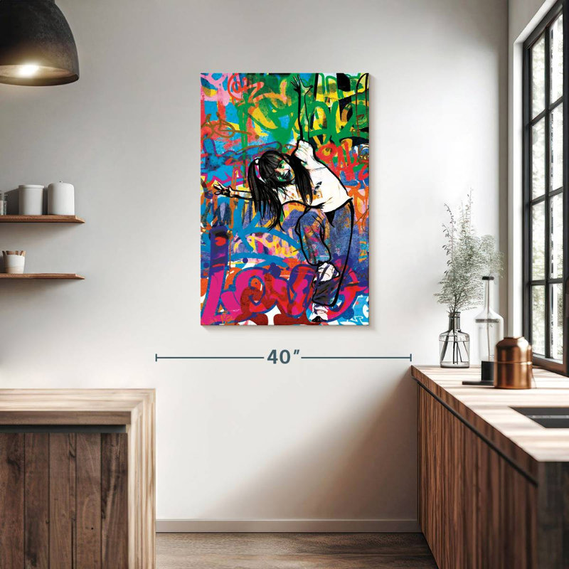 Danse urbaine Enn, H 39 po x l 26 po