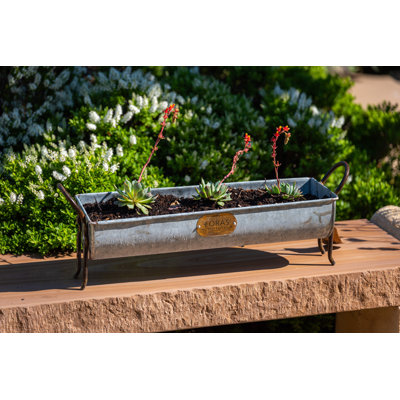 Leavenworth Metal Planter