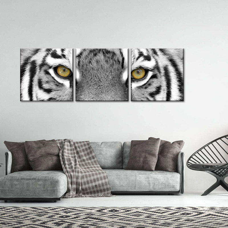 «White Tiger Eyes», impression panoramique sur toile tendue 3 pièces, H 18 po x l 57 po x P 1,25 po