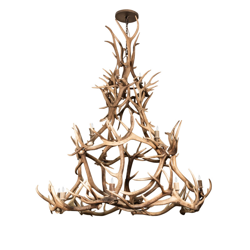 Lustre unique en forme de roue de chariot à 16 lumières avec accents de bois de cerf