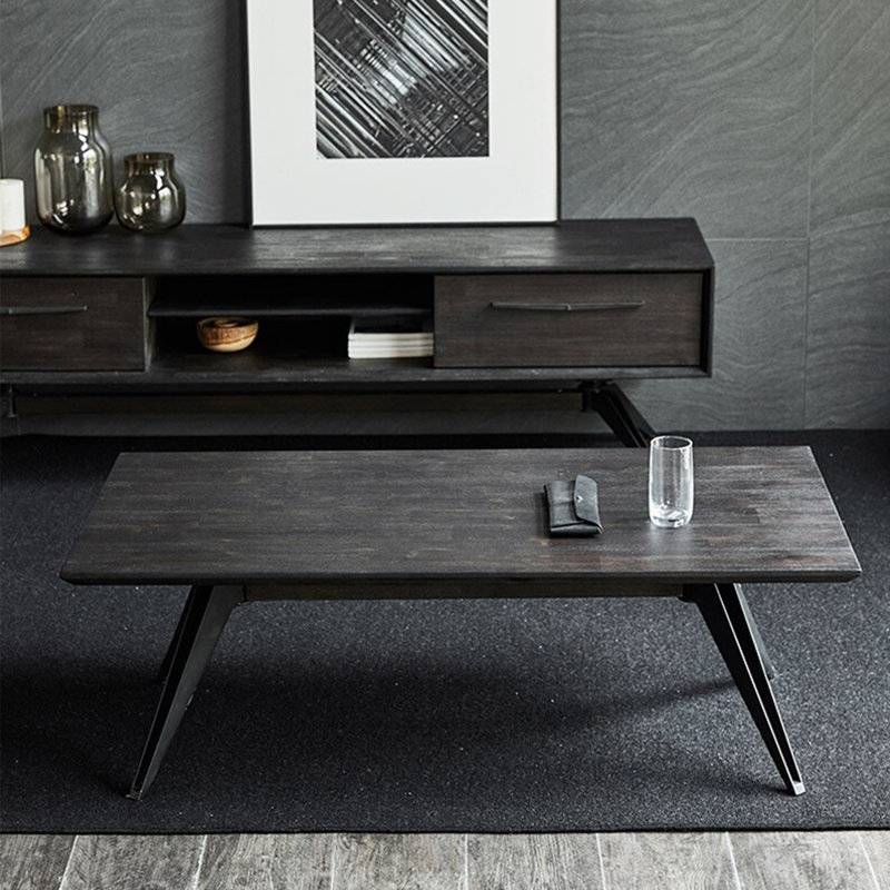 Table basse de style nordique minimaliste