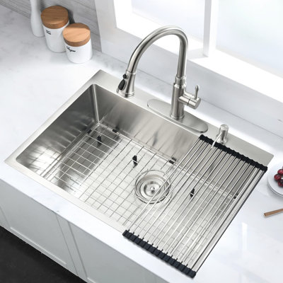 Évier encastré insonorisant en acier inoxydable de 30 po avec grille inférieure pour la cuisine