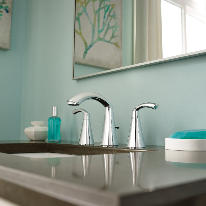 Glyde Widespread Bathroom Faucet with Drain Assembly, Chrome