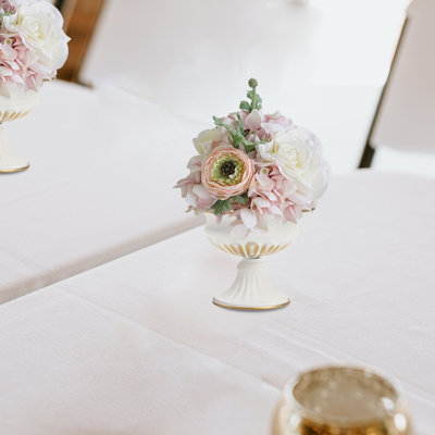 White Elegant Wedding Centerpieces Vase