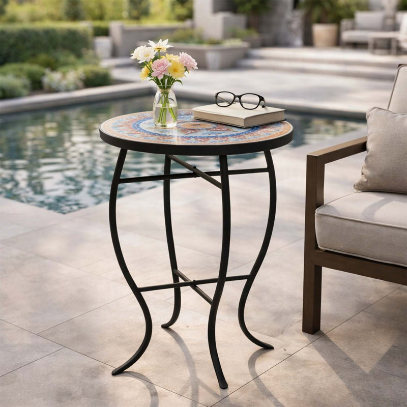 Table d'appoint d'extérieur, durable et stylisée