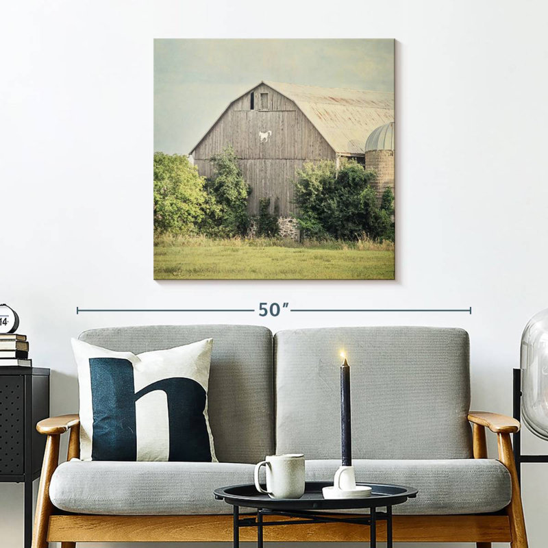 Lilie Late Summer Barn II, H 30 po x l 30 po