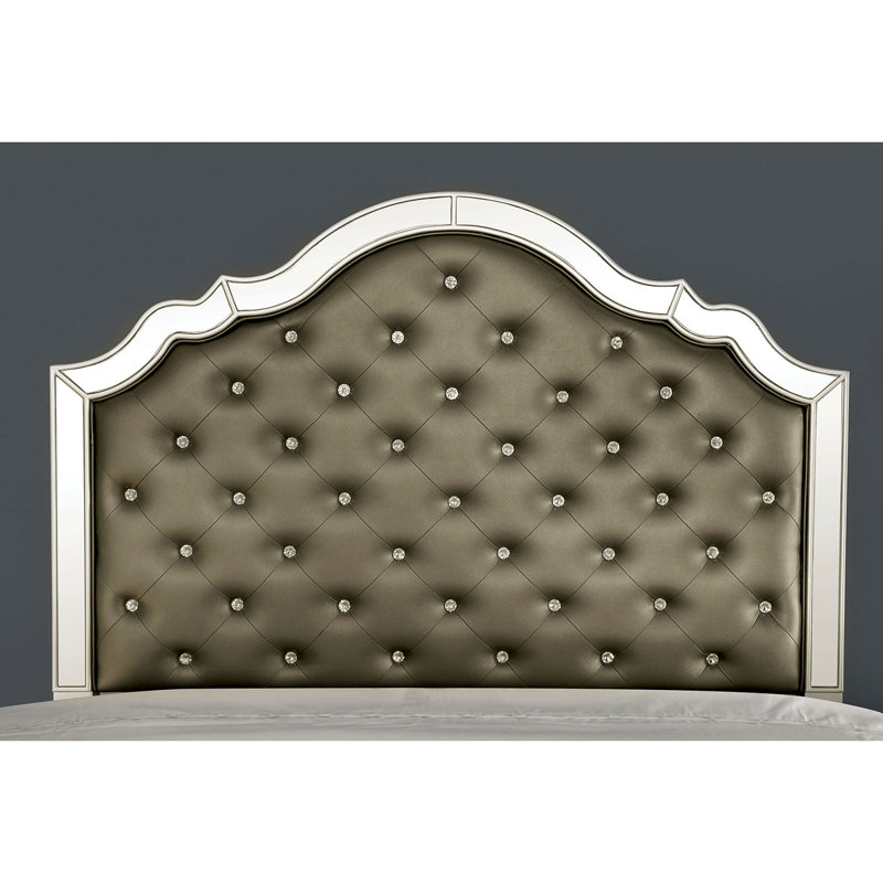 Torpoint Upholstered Standard Bed, Queen