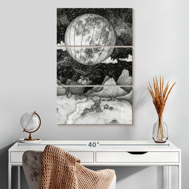 Mehar Moon Balloon, 32" H x 20" W