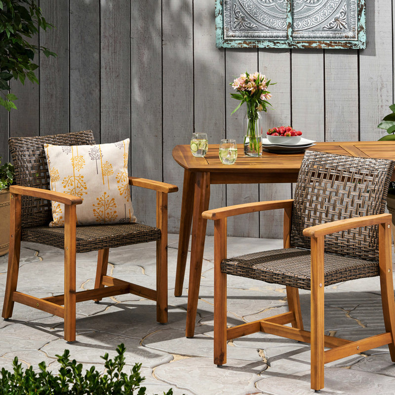Ensemble de chaises de salle à manger en osier tissé à la main et en bois massif, parfait pour les rassemblements extérieurs et les sièges confortables