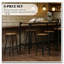 Ensemble 5 pièces de table de bar et chaises à hauteur de comptoir avec structure en métal