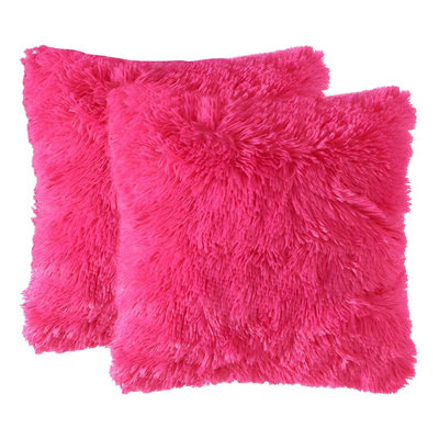 Coussin décoratif en fausse fourrure