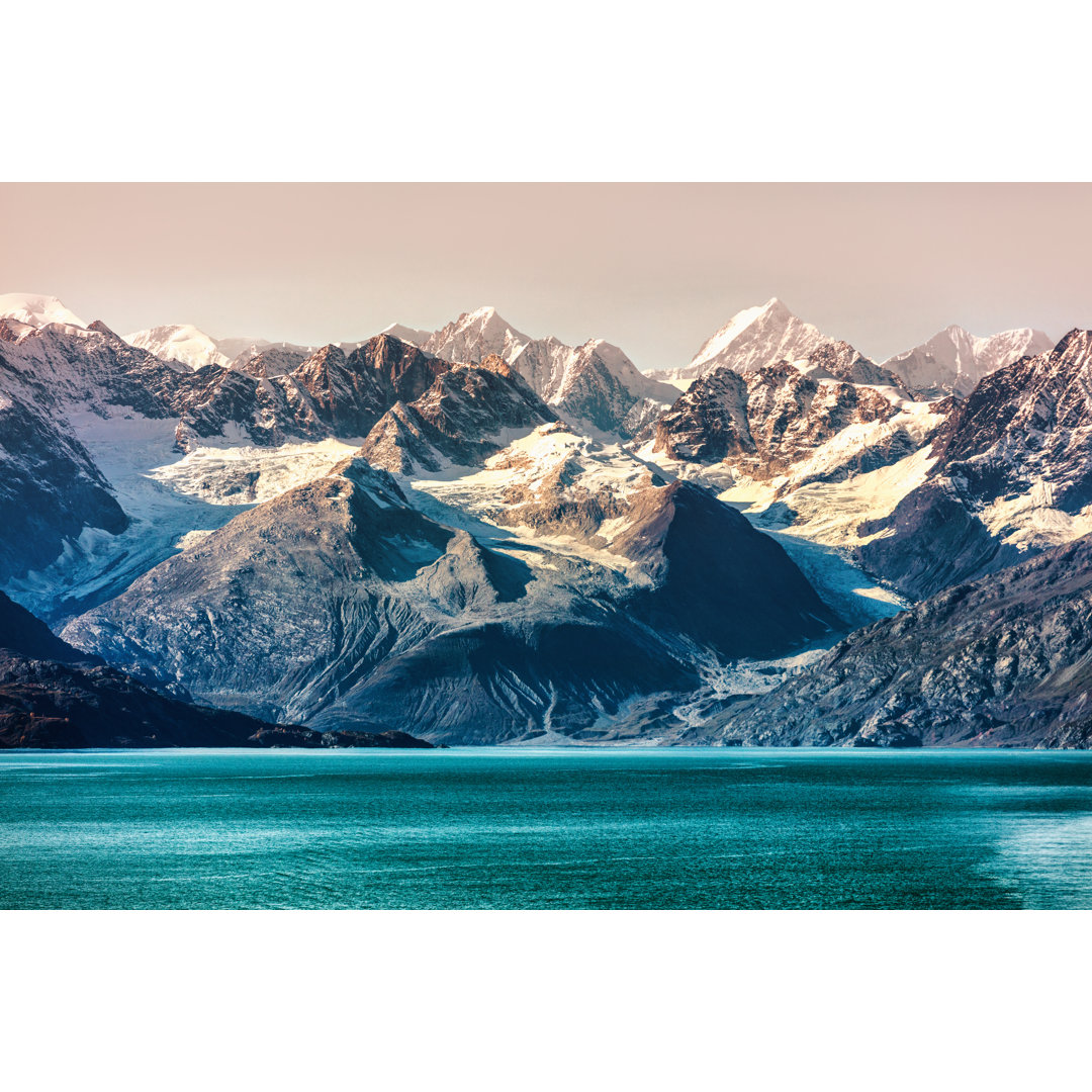 Glacier Bay National Park von Maridav - Kunstdrucke auf Leinwand