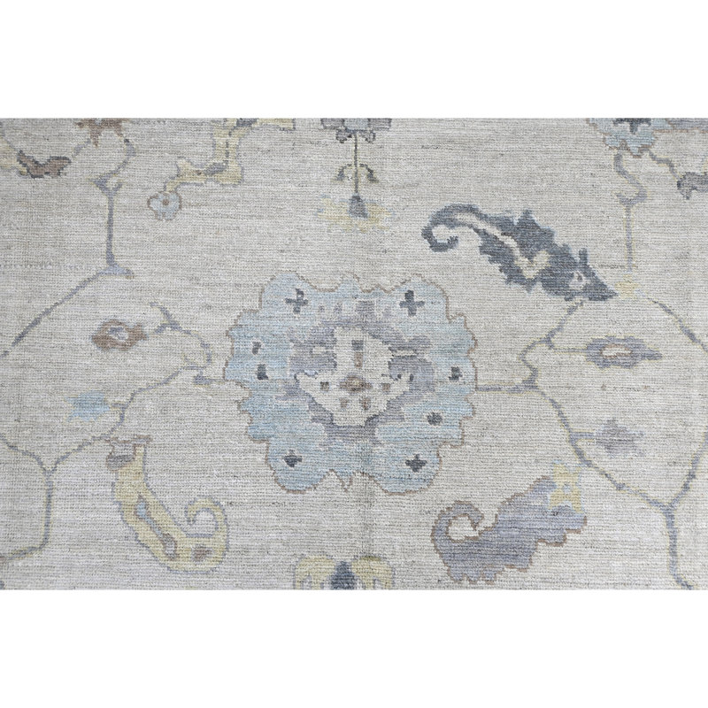 High-Quality Hand-Knotted Bone And Grey Area Rug
