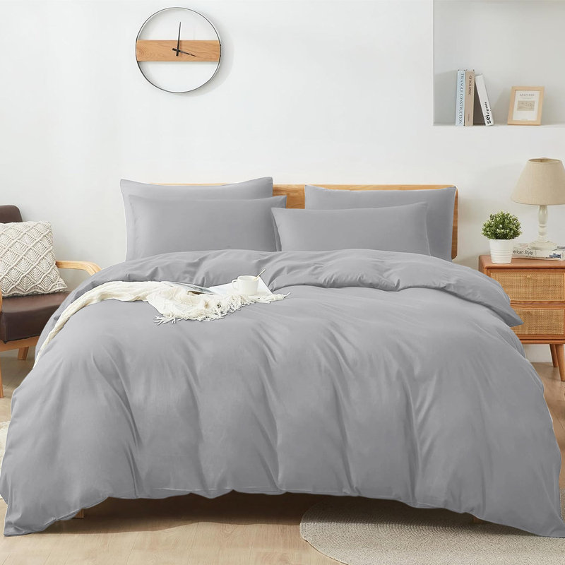 Premium 4-Piece Ultra-Soft Microfiber Duvet Complete Cover Set, Super King Duvet Cover + 3 Additional Pieces, Silver