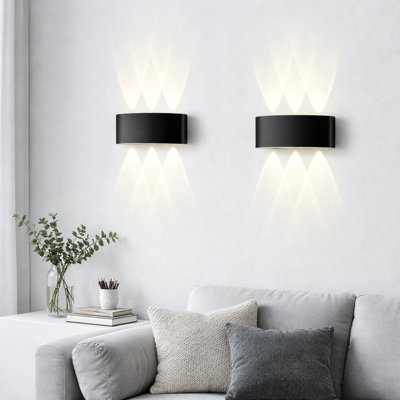Graven 8-Light Curved Aluminium Black Up & Downlight