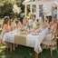 Ensemble de 16 nappes jetables et chemin de table en satin, couvertures de table en or blanc à pois PEVA et chemins de table dorés pour la fête d'anniversaire de mariage