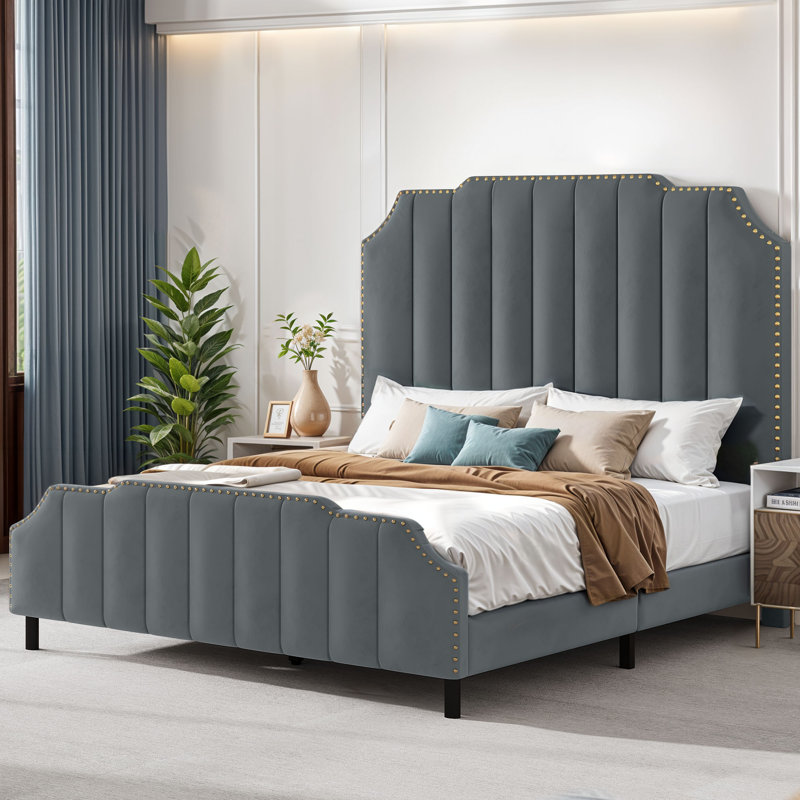 Denysse Upholstered Scalloped Bed, Queen