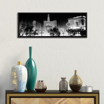 «Hotel in a City Lit up at Night, the Strip, Las Vegas, Nevada, USA», reproduction de photo sur toile