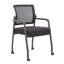 Fauteuil Akon, maille noire, structure en acier, roulettes lisses