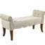 Banc de salon beige avec accoudoirs arrondis - Traditionnel pour une entrée à atmosphère sereine dans un design rembourré et une entrée accueillante