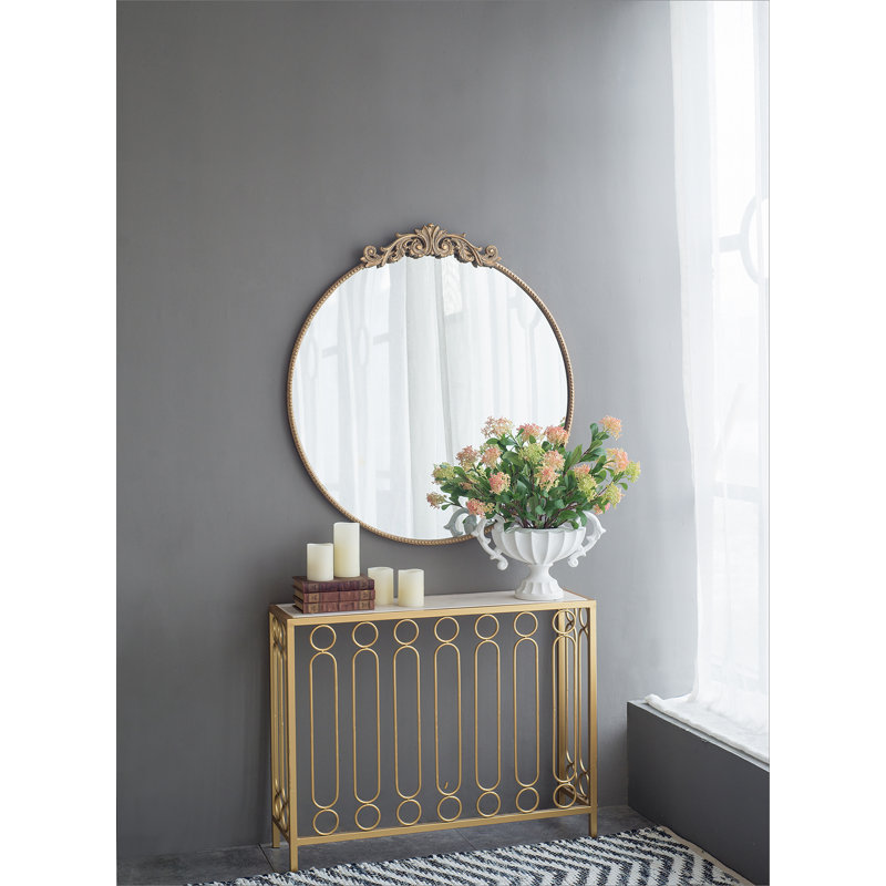 Miroir d'appoint mural Emmeline, 36 po x 39 po, Doré