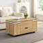 Ensemble de tables basses à plateau relevable multifonctionnel avec rangement caché et quatre tabourets, idéal pour transformer les espaces de vie et utiliser l'espace de manière efficace