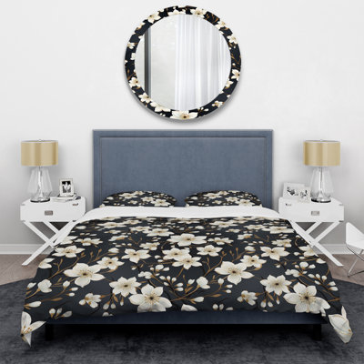Minimalism Black And Beige Flowers Pattern I - Floral Duvet Cover Set