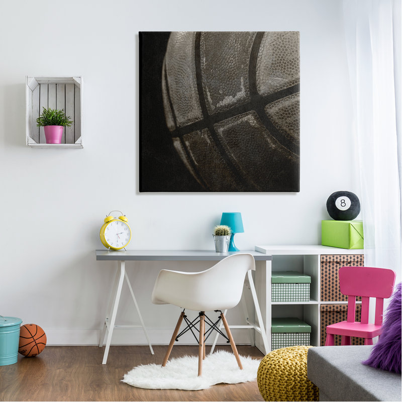 Impression sur toile "Dark Basketball" par Kim Allen, H 36 po x l 36 po x P 1,5 po