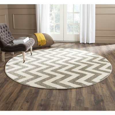 Falstaff Performance Chevron Rug