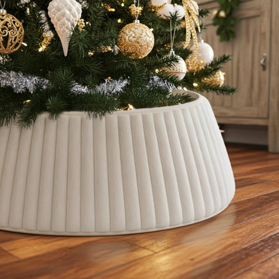 Luxurious Plush Faux Fur Christmas Tree Collar – Soft Striped Textured Holiday Tree Ring