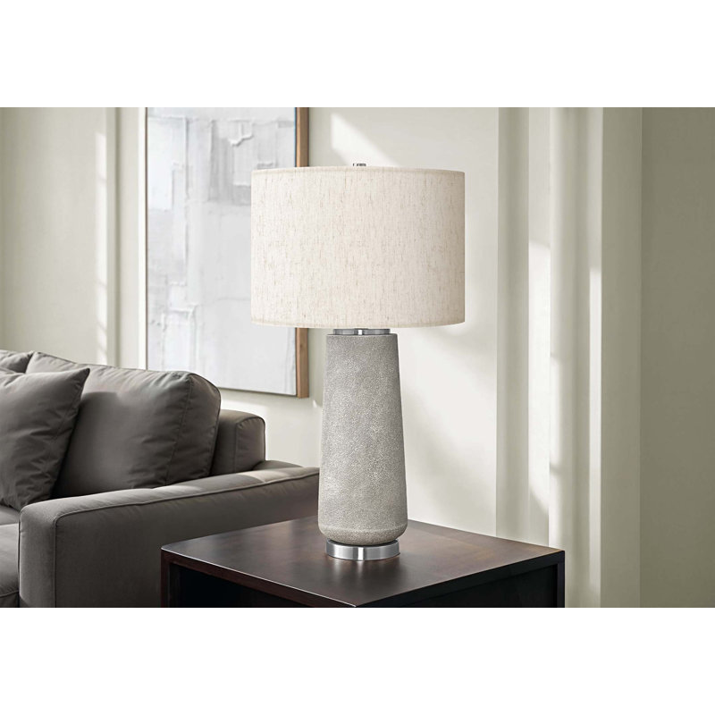 Lighting, h 29 po, lampe de table, résine grise, abat-jour ivoire / crème, moderne