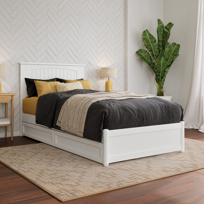 Lit plateforme en bois massif Lamaiyah avec pied de lit et tiroirs de rangement, Blanc, Simple TG