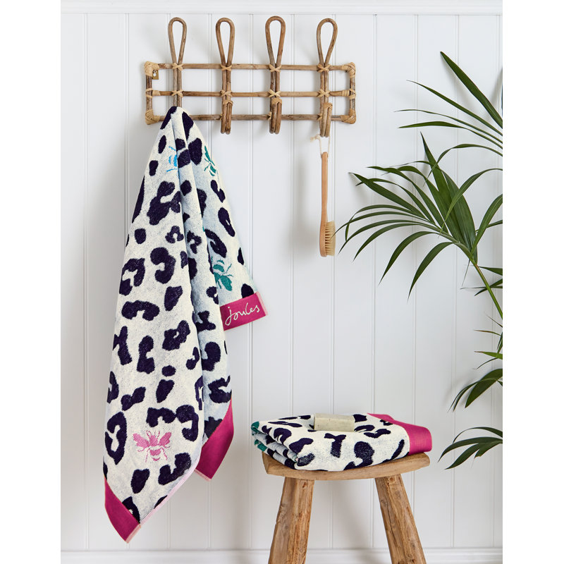 Leopard Bee Bath sheet