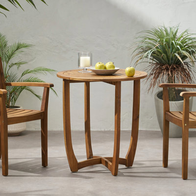 Table rustique en bois de 70 cm (27,5 po) - Idéale pour l'extérieur avec son plateau à lattes qui agrandit visuellement l'espace.