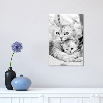 Twinkie & Kit 1 Piece Wall Art on Canvas