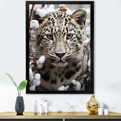 " Subdued Majesty Leopard Snow Charm "