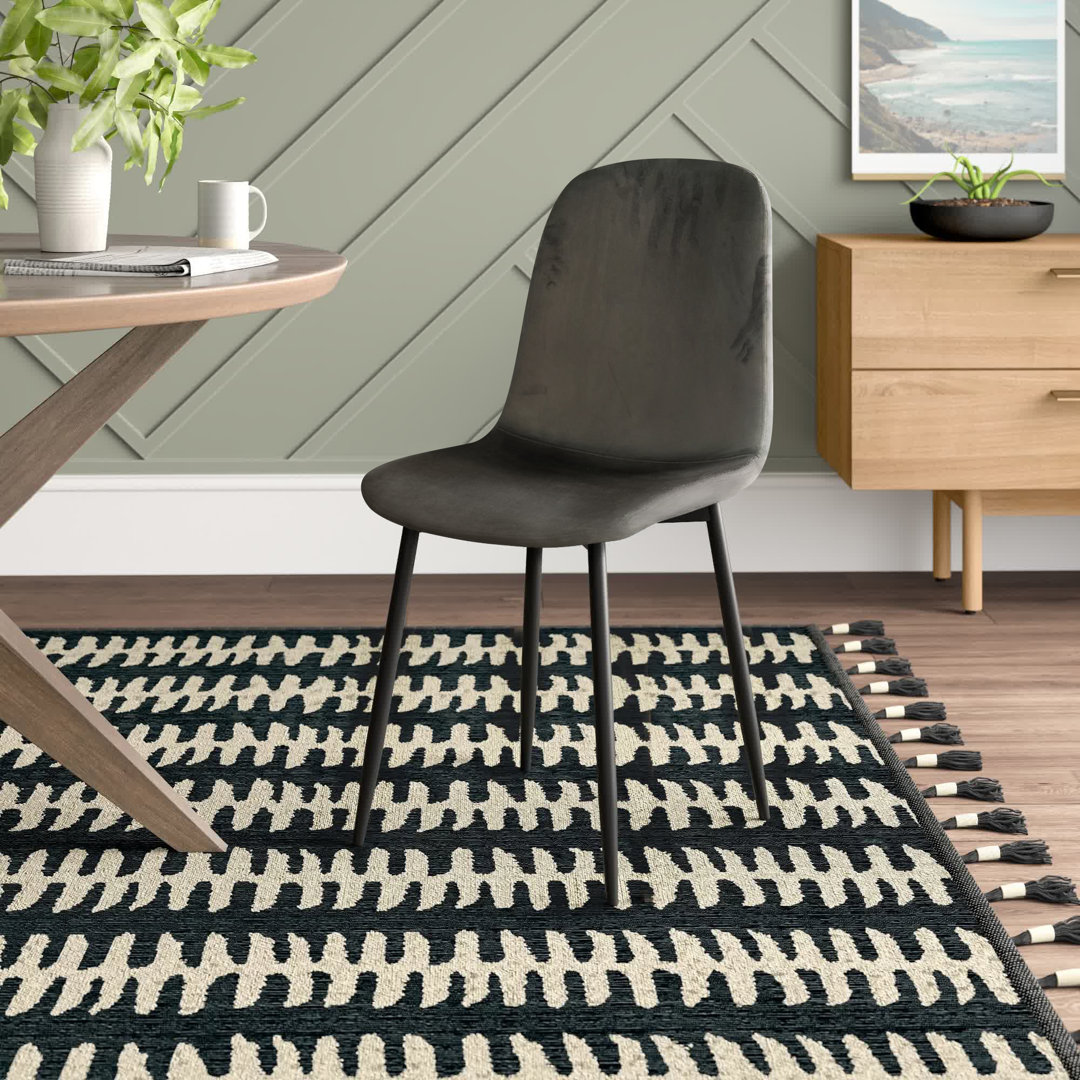 Cintia Side chair Wade Logan® Upholstery 