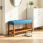 Banc Charla vintage américain de 101,6 cm (40 po) en tissu – Assise capitonnée bleue, pieds fuselés en bois massif, tablette inférieure ouverte, pouf de rangement multifonctionnel pouvant servir de repose-pieds dans l'entrée ou de repose-pieds dans la chambre.