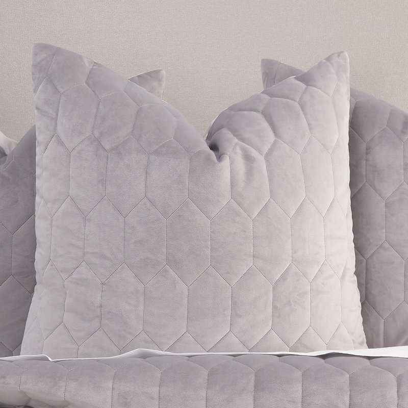 Affluent Quilt Set - Dove, King Quilt + 3 Euro Shams